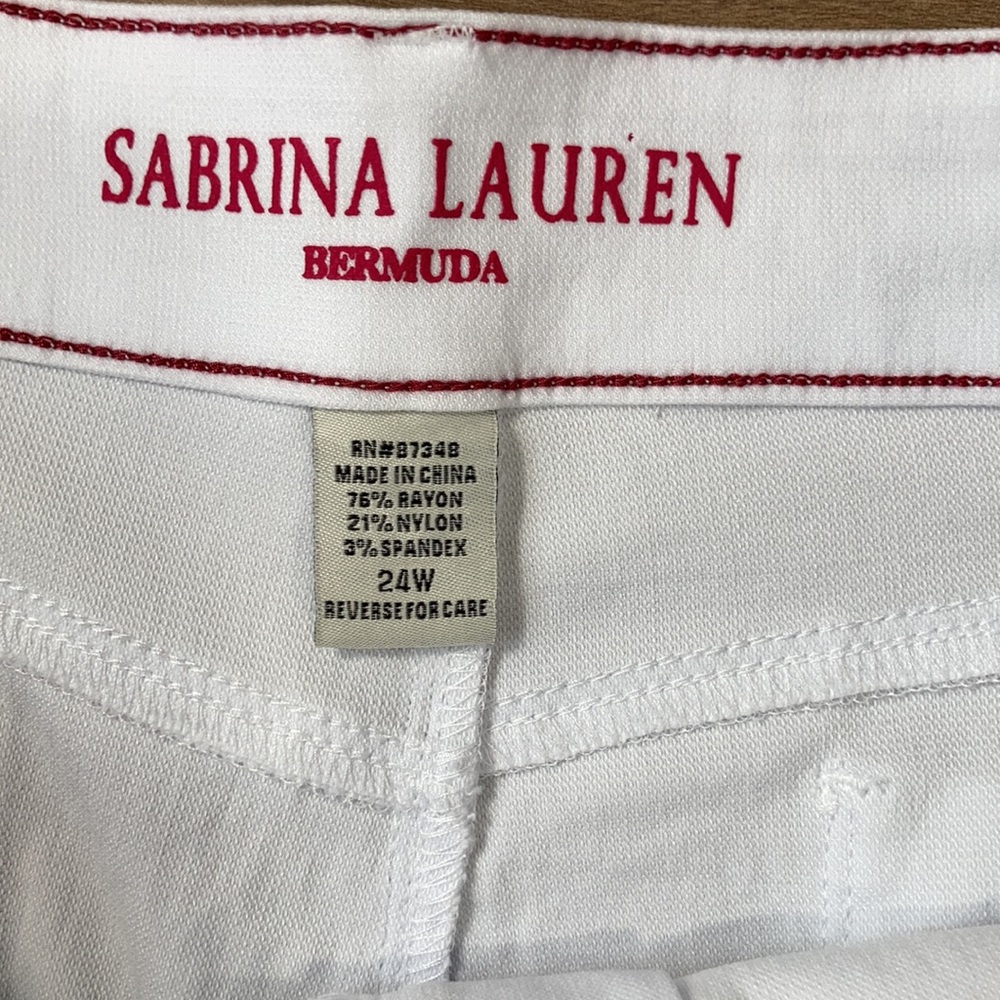 NWT sabrina lauren skinny fit stretch jean bermuda white short - Picture 13 of 15